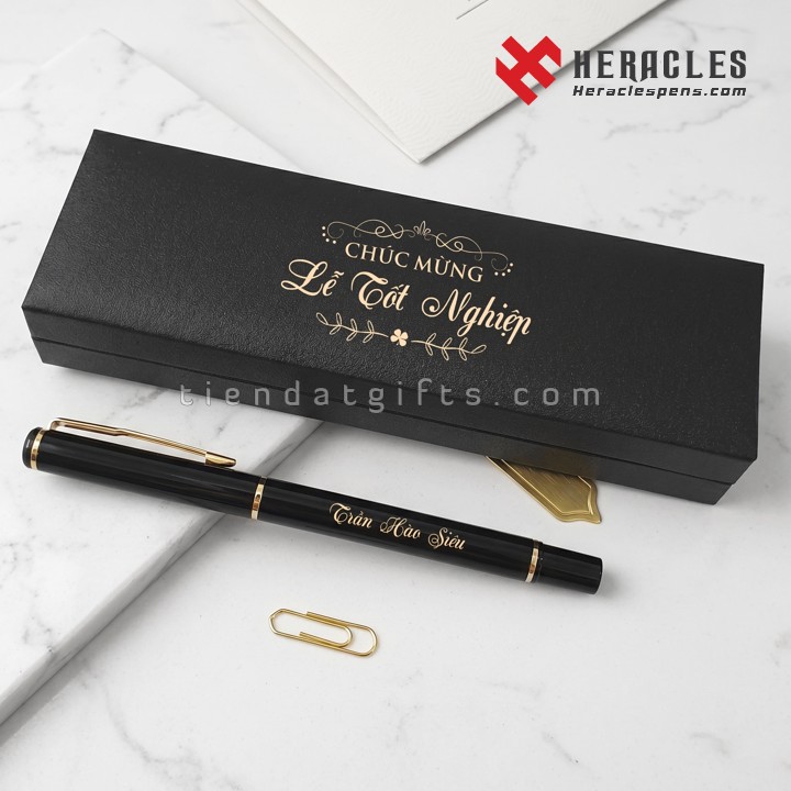 Bút khắc tên cao cấp Heracles cao cấp làm quà tặng tốt nghiệp ý nghĩa cho nam sinh Trần Hào Siêu với vỏ bút đen bóng sang trọng cùng hộp đựng khắc chữ ép kim