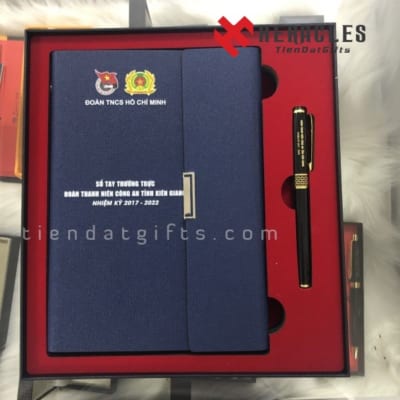 Bo-qua-tang-giftset-van-phong-qua-tang-cao-cap-in-logo-so-tay-so-da-cao-cap-but-ky-kim-loai-khac-ten-logo-lam-qua-tang-doanh-nghipe-gia-si (6)