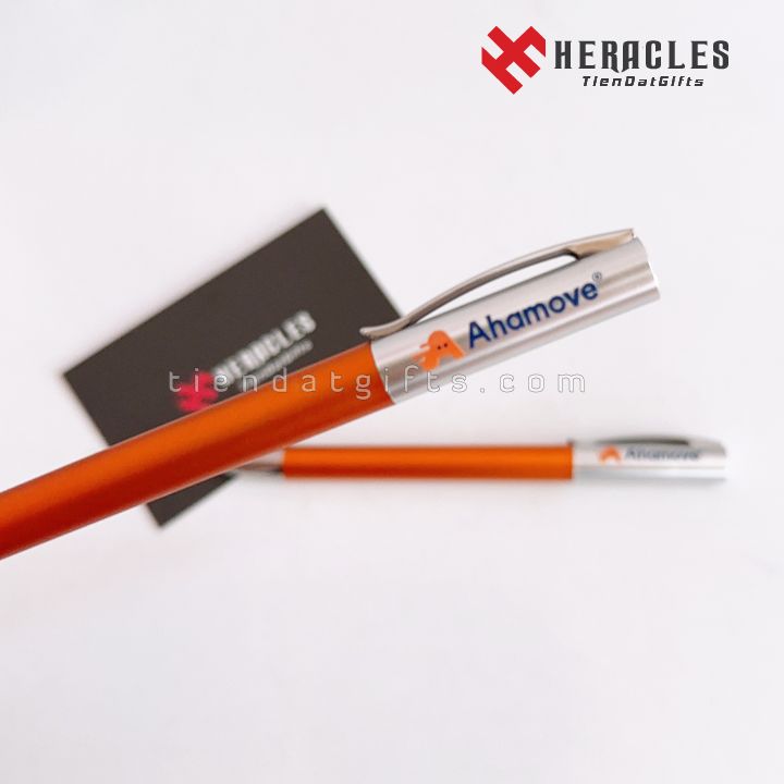 Sổ Tay In Logo Giá Rẻ – Sổ Tay Lò Xo A5 & Bút Bi Quà Tặng Doanh Nghiệp Ahamove 16 bút bi in logo thương hiệu Ahamove cao cấp