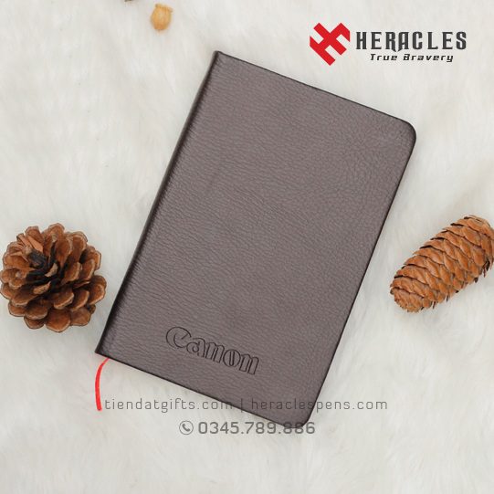 Sổ Tay Quà Tặng – Sổ Da Bìa Còng Cao Cấp In Logo Doanh Nghiệp (An Thiên Pharma) 14 Sổ tay dán gáy in logo trẻ trung, hiện đại, phù hợp các công ty startup, hội thảo công nghệ, workshop