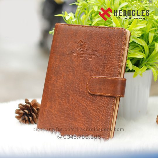 Sổ Tay Quà Tặng – Sổ Da Bìa Còng Cao Cấp In Logo Doanh Nghiệp (An Thiên Pharma) 13 Sổ tay bìa còng in logo sáng tạo, nhỏ gọn, thích hợp tặng trong hội nhóm, sự kiện trường học