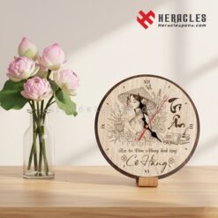 Đồng hồ gỗ để bàn khắc hình ảnh gia đình/cặp đôi, quà tặng người yêu lãng mạn, quà kỷ niệm ngày cưới/sinh nhật độc đáo và bền vững.