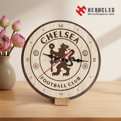 Đồng hồ gỗ để bàn khắc laser logo CLB bóng đá yêu thích (ví dụ: Manchester United, Liverpool), món quà tặng sinh nhật độc đáo cho fan hâm mộ bóng đá cuồng nhiệt.
