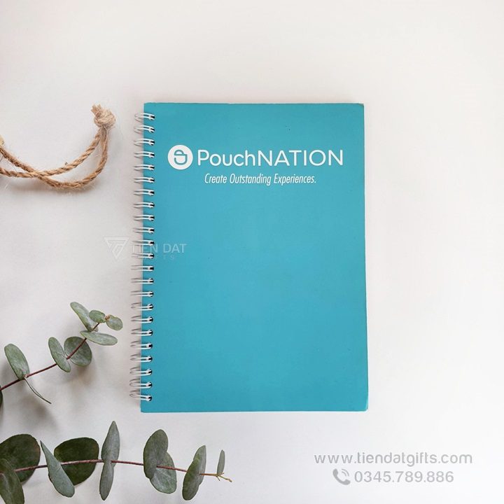 Sổ tay lò xo bìa cứng, lò xo đôi chắc chắn, sản phẩm in sổ tay lò xo theo yêu cầu của công ty.
