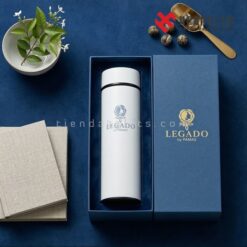 Bình giữ nhiệt khắc tên theo yêu cầu bằng công nghệ laser hiện đại sắc nét tinh xảo trên chất liệu inox cao cấp là món quà cá nhân hóa đầy ý nghĩa và độc đáo.