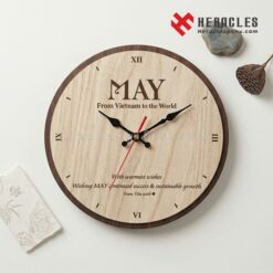 Mẫu đồng hồ gỗ quà tặng doanh nghiệp cao cấp khắc logo thương hiệu sắc nét giúp tri ân khách hàng và đối tác vào dịp khai trương hay lễ tết vô cùng ý nghĩa.