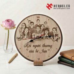 Đồng hồ gỗ quà tặng cưới thiết kế theo cung hoàng đạo của cô dâu chú rể là ý tưởng quà tặng độc lạ và đầy sáng tạo mang tính cá nhân hóa cực kỳ cao.