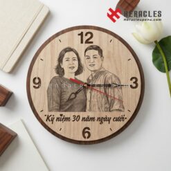 Đồng hồ gỗ quà tặng cưới – Món quà lưu giữ yêu thương theo năm tháng 33 Tổng hợp những lời chúc hay nhất để khắc lên đồng hồ gỗ quà tặng cưới giúp món quà của bạn thêm phần sâu sắc và chạm đến trái tim của người nhận quà.