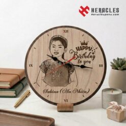 Đồng Hồ Gỗ Quà Tặng Phụ Nữ Khắc Hình Theo Yêu Cầu 4 Mua đồng hồ gỗ quà tặng phụ nữ khắc hình theo yêu cầu làm quà tặng ngày 8/3 sinh nhật con gái độc đáo, miễn phí khắc laser hình thật chân dung sắc nét lên mặt gỗ.