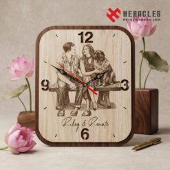 Đồng hồ gỗ để bàn khắc hình ảnh cá nhân hóa làm quà lưu niệm Việt Nam tặng người nước ngoài vô cùng sang trọng độc đáo từ thương hiệu uy tín Heracles