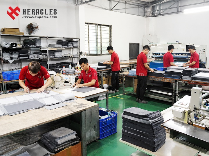 Xưởng sản xuất sổ tay Heracles: Đảm bảo chất lượng từng bước của quy trình đặt sản xuất sổ tay theo yêu cầu.